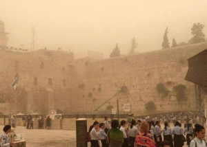 The abomination on the Temple Mount has disapeared behind the sandstorm in Jerusalem.
